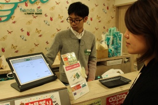 東急ハンズは子会社のハンズラボを通じてPOSシステムを自社開発。来年度中には全店導入を目指す