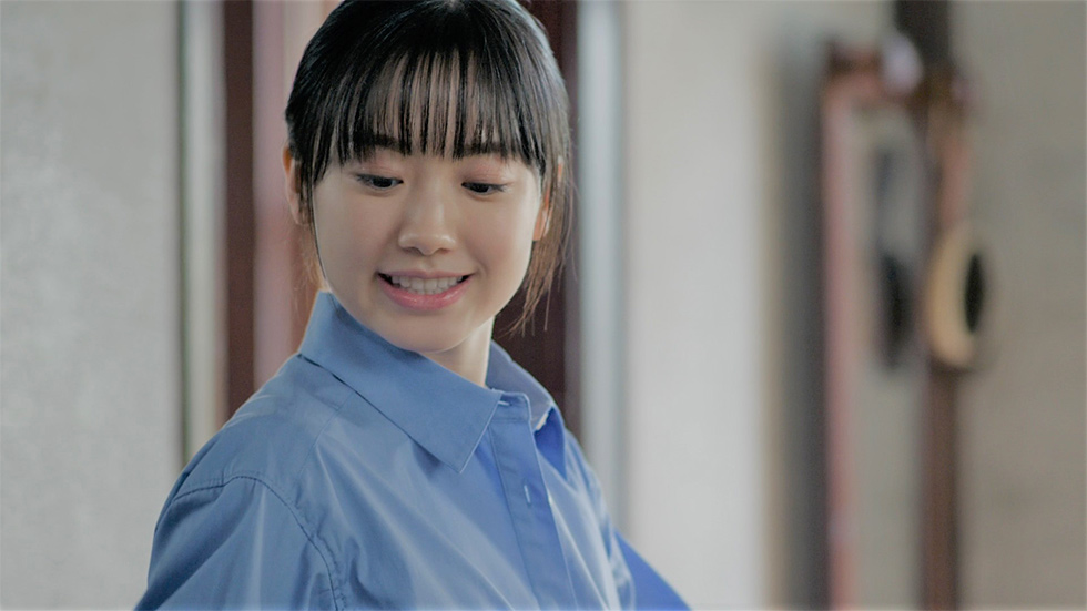 新聞広告.20 芦田愛菜 【公式通販】