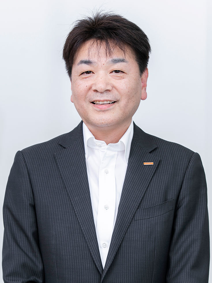 ヒノキヤグループ 取締役 マーケティング部長 荒木伸介氏　設計事務所などを経て、2002年に入社。商品企画部部長を経て12年より現職。「商品開発も広告も、いかに他社がしていないことをするか、ということにこだわっています」