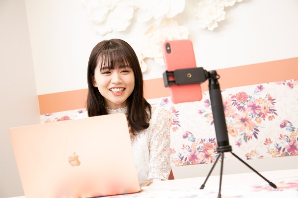 ゆうこすの戦略的sns活用 ファンの熱量に応じて最適配信 日経クロストレンド ゆうこすの戦略的sns活用 ファンの熱量に応じて最適配信 日経クロストレンド