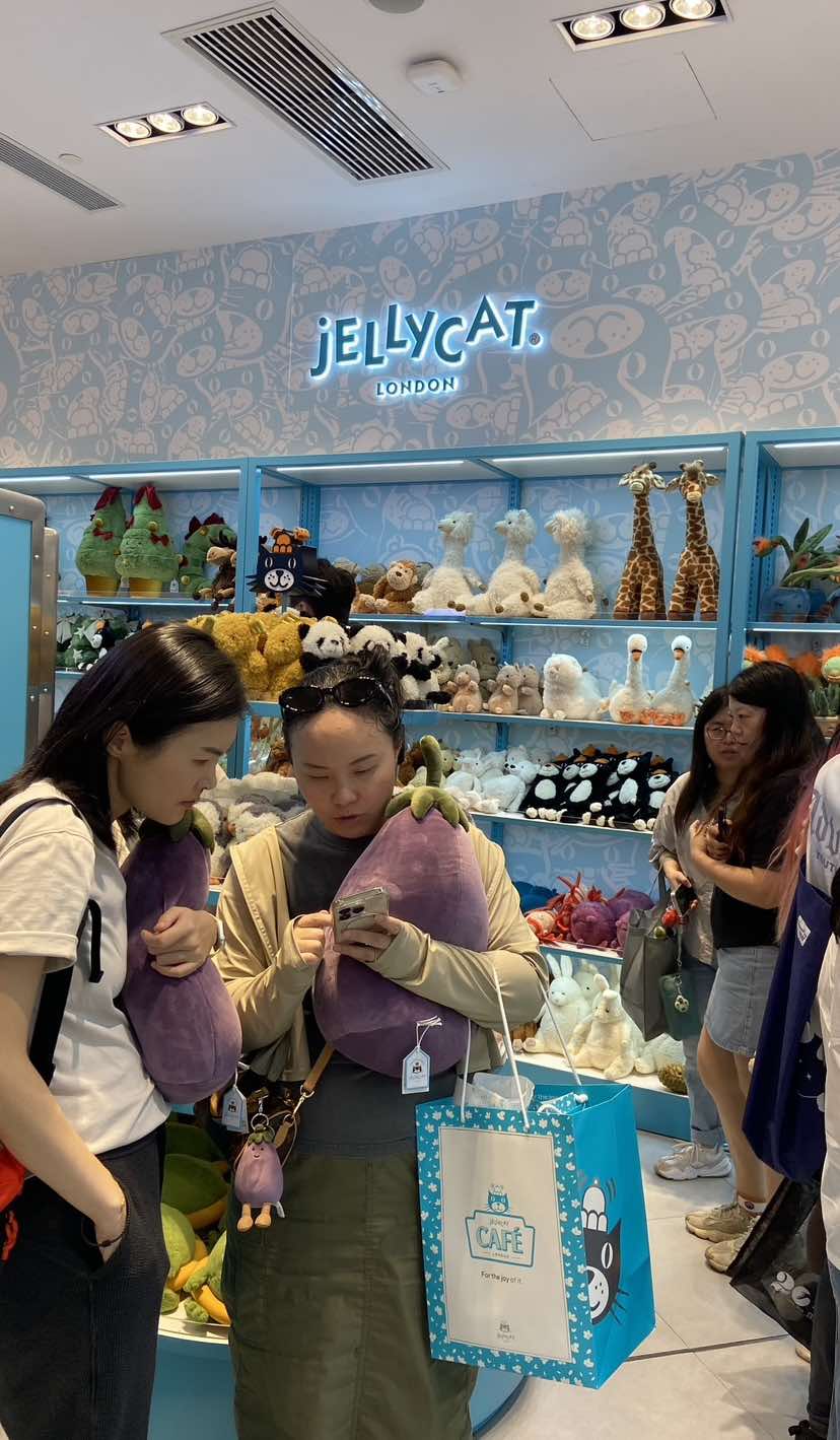 labubu タイ限定 POP MART タイ限定 LABUBU「あなたに幸運を」 – TOYLAND