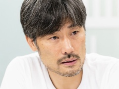 新海誠監督を見出した社長が描く 次の一手 と アニメの未来 日経クロストレンド