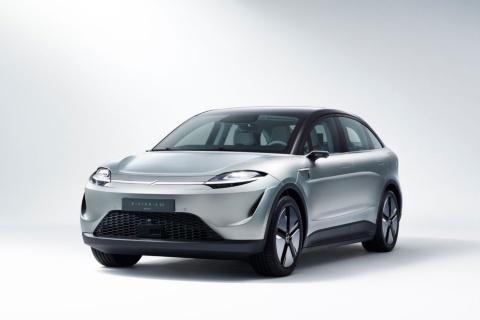2022年のCESではソニー、LGエレクトロニクスなどの非・自動車メーカーが次世代モビリティーを発表した。写真はソニーのSUVの試作車「VISION-S 02」（写真／ソニー）