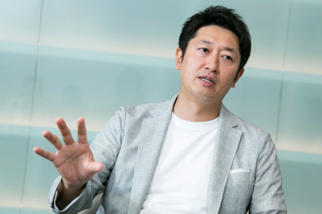 今回の戦略を語る日清食品の安藤徳隆社長。1977年生まれ。2007年に日清食品に入社し、経営企画部部長や日清食品ホールディングスCMO(グループマーケティング責任者)、CSO(グループ経営戦略責任者)などを歴任し、15年4月から現職