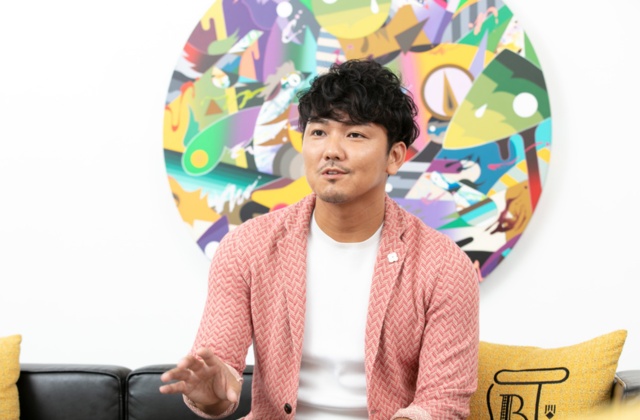 PABLOを運営するドロキア・オラシイタの嵜本(さきもと)将光社長