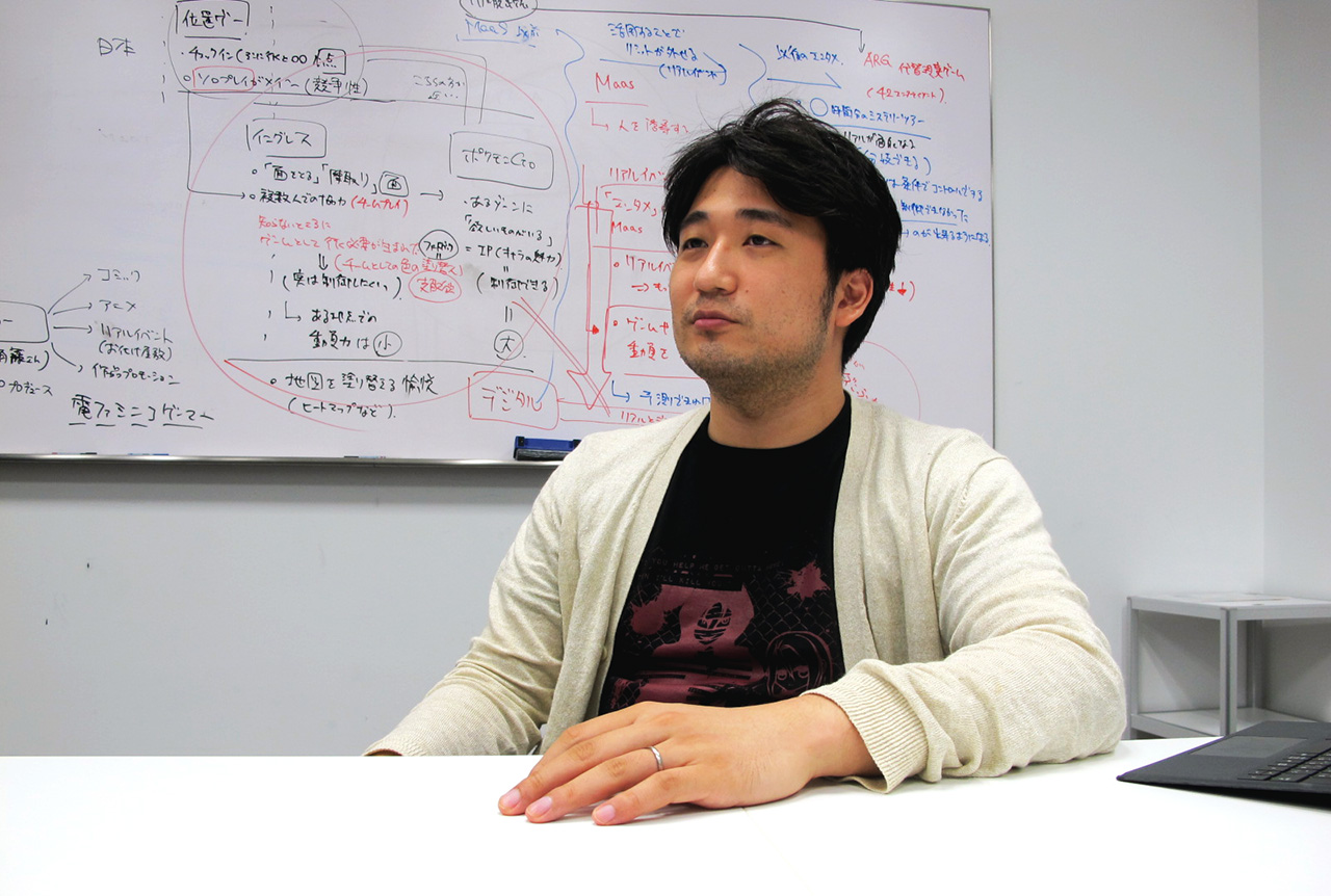 バカーの斉藤大地社長。同社の前身は、2015年にスタートしたインディーゲームの連載プラットフォーム「ゲームマガジン」。斉藤氏は、『殺戮の天使』や『被虐のノエル』といったインディーゲームのメディアミックス展開を仕掛け、ヒット作に育ててきた