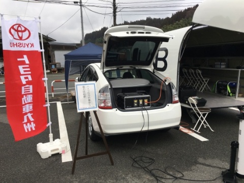 熊本赤十字病院とトヨタ自動車九州はプリウスを活用して医療機器への給電実験を行った