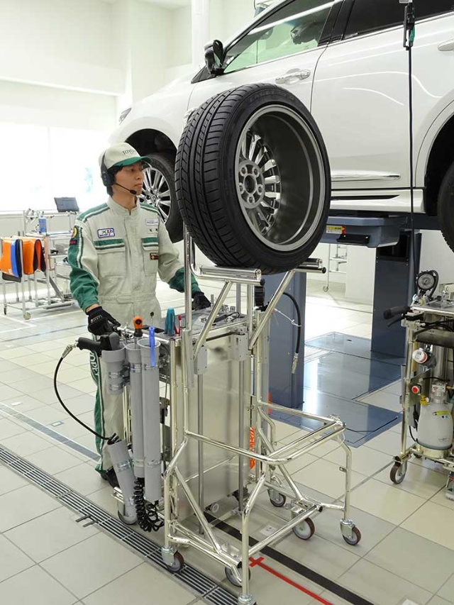 1泊2日を45分に トヨタは車検時間をどのように短縮したか:日経クロス