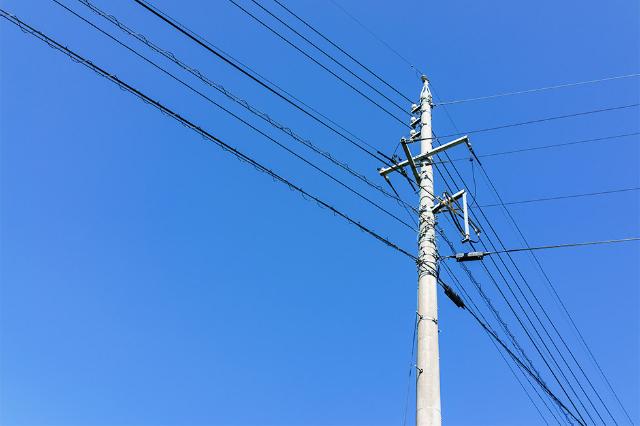 電柱広告の価値は 地味技術 でアップデートできる 日経クロストレンド 電柱広告の価値は 地味技術 でアップデートできる 日経クロストレンド