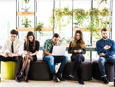 貴社の社内ポータルは機能しているか? 従業員にもパーソナライズ配信