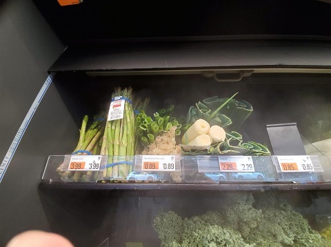 登場! 生鮮版Amazon Go(上)本気の価格とPB戦略(画像)