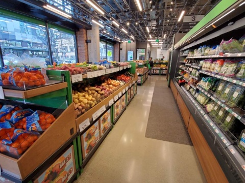 登場! 生鮮版Amazon Go(上)本気の価格とPB戦略(画像)