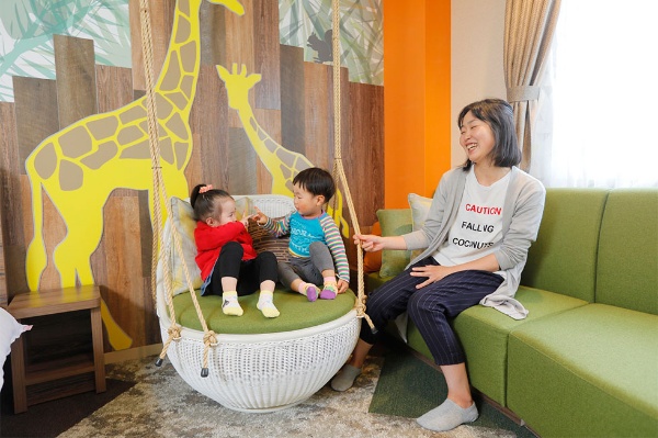 子供が遊べる仕掛け満載 親子連れに狙いを絞ったホテルが大人気 日経クロストレンド 子供が遊べる仕掛け満載 親子連れに狙いを絞ったホテルが大人気 日経クロストレンド