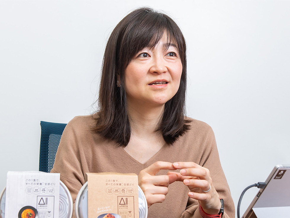 日清食品マーケティング部ダイレクトマーケティング課ブランドマネージャーの佐藤真有美氏