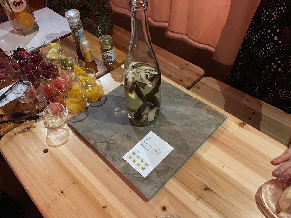 フルーツなどを日本酒と合わせて自分好みの味に