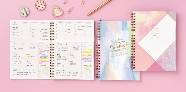 計画の6倍売れた 女性に人気の文具スタディープランナーとは 日経クロストレンド 計画の6倍売れた 女性に人気の文具スタディープランナーとは 日経クロストレンド