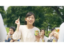 初代キャラクターは角田真貴が務めた 日経クロストレンド 初代キャラクターは角田真貴が務めた 日経クロストレンド