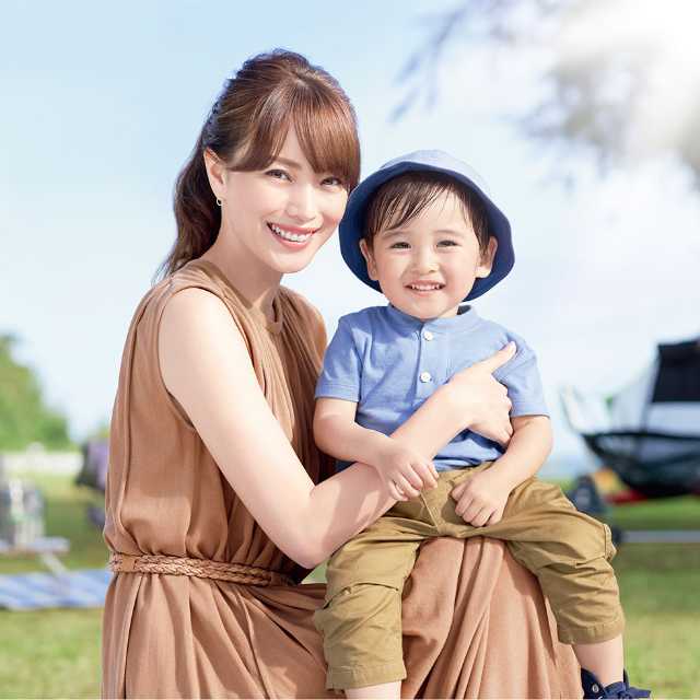 19年に蛯原友里をママ役で再起用した 日経クロストレンド