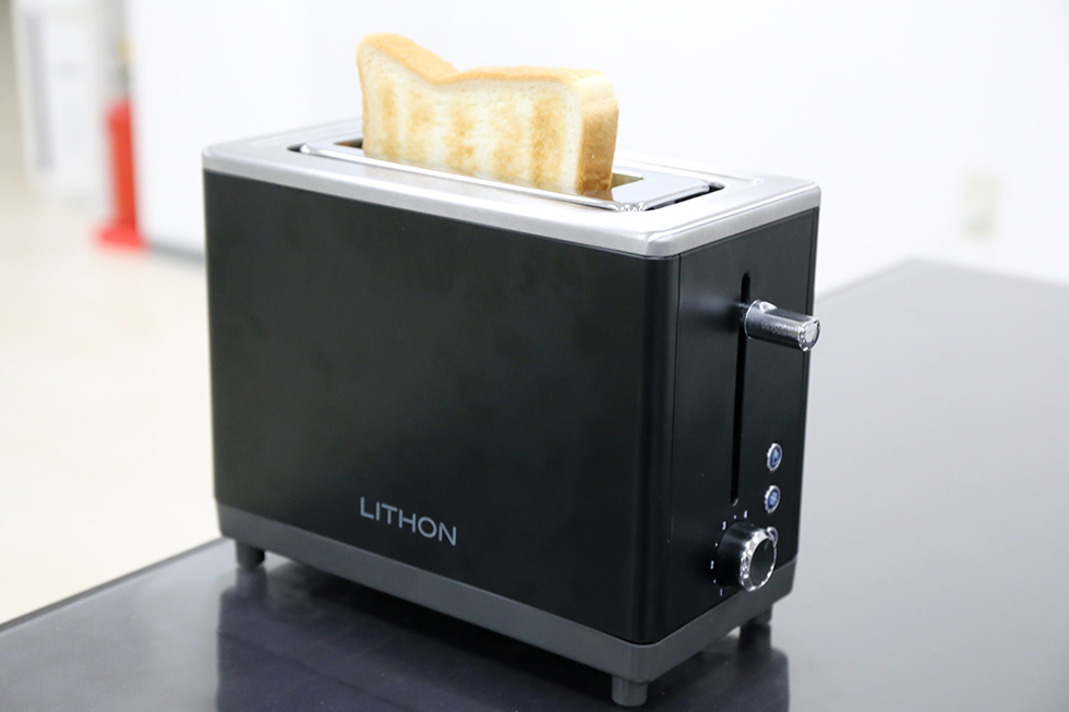 1分かからずトーストが焼ける「秒速トースター」
