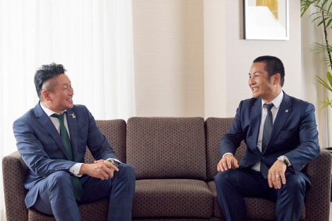 「経営者」となった2人のW杯戦士 “野人”岡野とセレッソ森島               JリーグビジネスNo.1決定戦