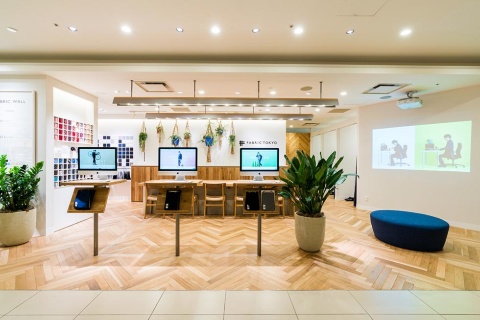 新宿マルイにあるFABRIC TOKYOの店舗