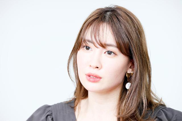 1分で完売 元akb48小嶋陽菜が作る D2cブランド 人気の秘密 日経クロストレンド