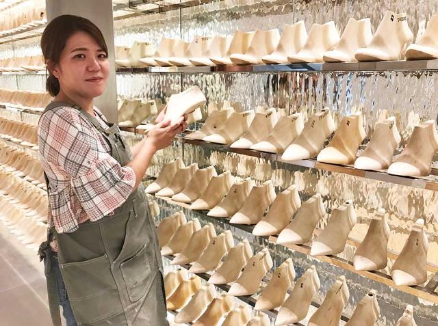 ワールドが買収 138万通りを販売するオーダー婦人靴のd2c 日経クロストレンド ワールドが買収 138万通りを販売するオーダー婦人靴のd2c 日経クロストレンド