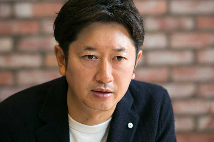 日清食品の安藤徳隆社長 1977年生まれ 日経クロストレンド 日清食品の安藤徳隆社長 1977年生まれ 日経クロストレンド