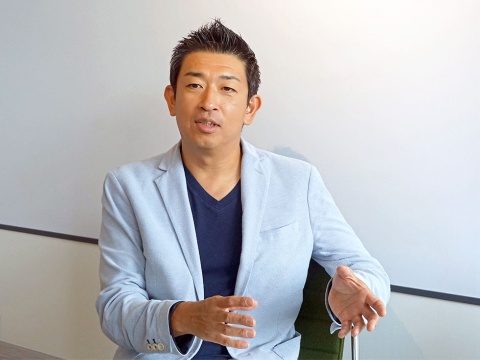 HOMMA Founder & CEO 本間 毅氏。1974年生まれ。中央大学在学中に起業し、97年イエルネット設立。2003年ソニー入社。ネット系事業戦略部門、リテール系新規事業開発等を経て08年5月、米西海岸に赴任し電子書籍の事業戦略を担当。12年2月楽天執行役員就任。16年にシリコンバレーでHOMMA創業