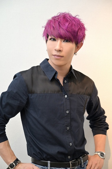 ゴールデンボンバーの歌広場淳さん