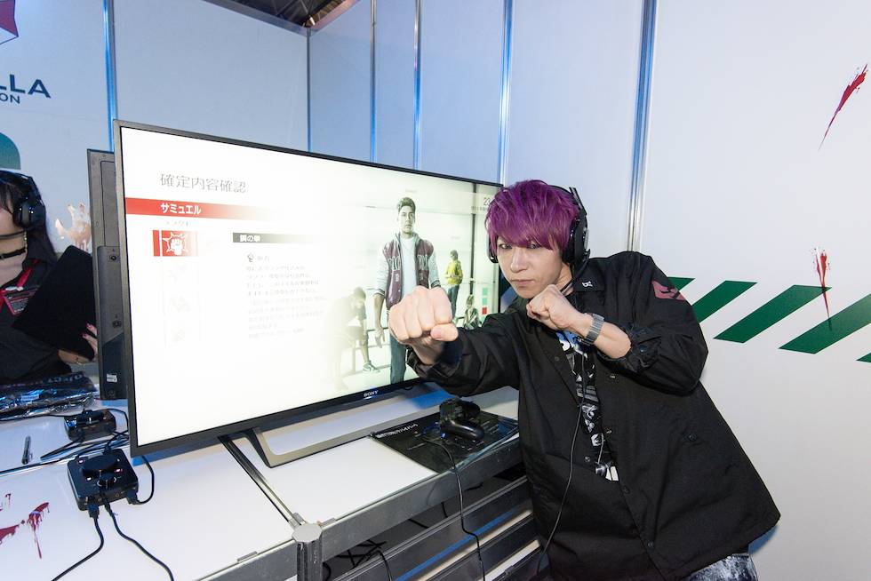 サミュエルというキャラでプレー開始。「イケメンだからやる気が出る！」