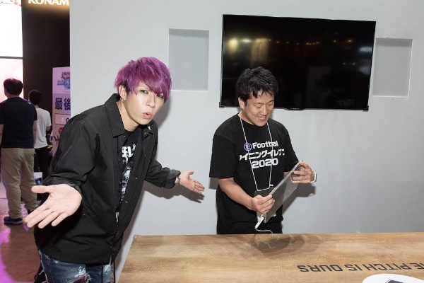 金爆 歌広場さん ウイイレarの世界に引き込まれる Tgs19 日経クロストレンド 金爆 歌広場さん ウイイレarの世界に引き込まれる Tgs19 日経クロストレンド