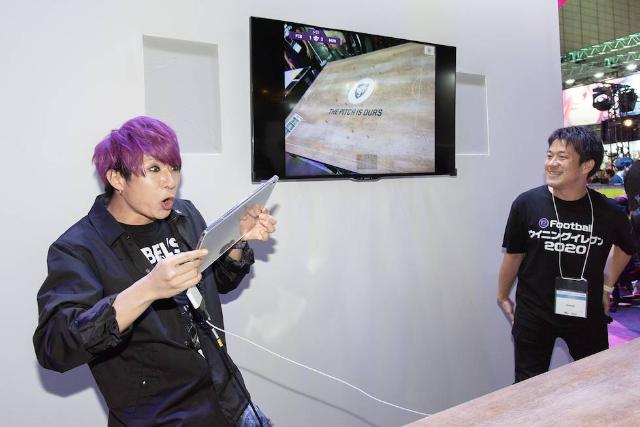 金爆 歌広場さん ウイイレarの世界に引き込まれる Tgs19 日経クロストレンド 金爆 歌広場さん ウイイレarの世界に引き込まれる Tgs19 日経クロストレンド