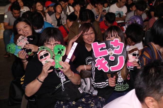 Hikakinやkazuが マインクラフト ダンジョンズ を先行プレー Tgs19 日経クロストレンド