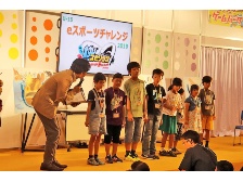 準決勝に進んだ8人のうち 女の子が3人勝 日経クロストレンド 準決勝に進んだ8人のうち 女の子が3人勝 日経クロストレンド