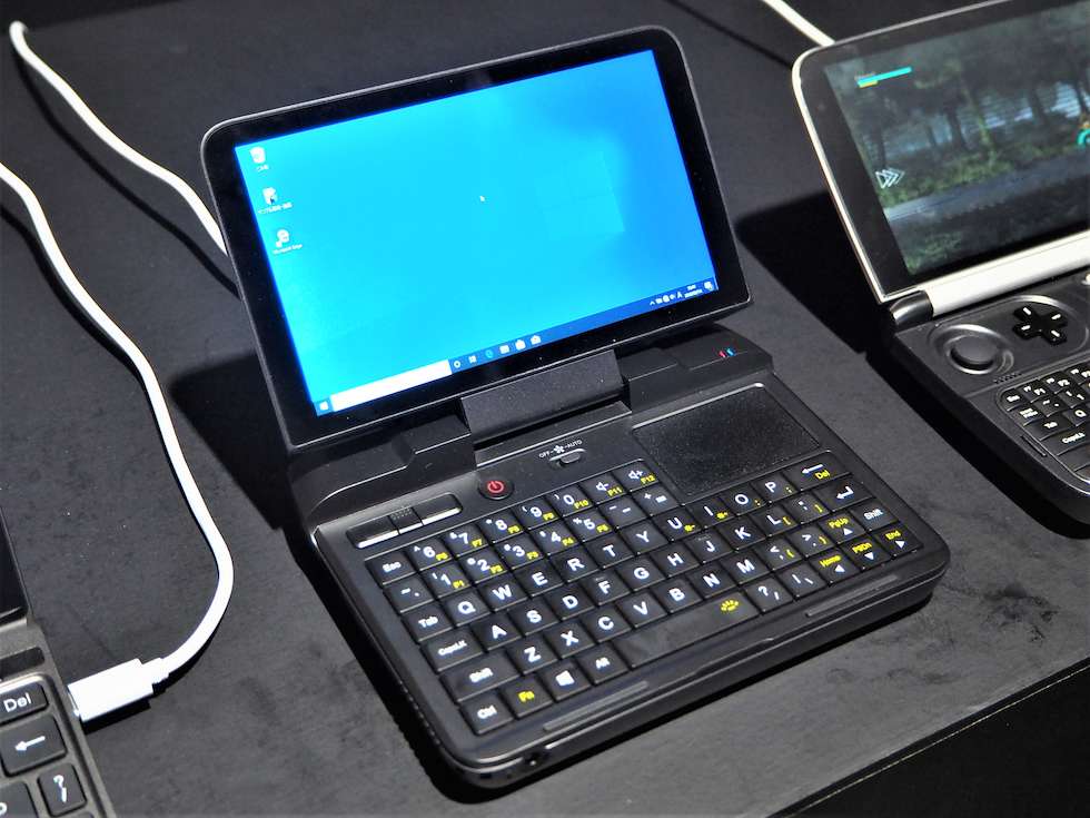 6インチディスプレイを搭載した「GPD MicroPC」。豊富なポート類を搭載するなど産業用の活用に向け設計されたモデルだ