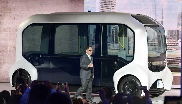 運転席のないクルマ が続々 自動運転は 無人駐車 が現実解 日経クロストレンド 運転席のないクルマ が続々 自動運転は 無人駐車 が現実解 日経クロストレンド