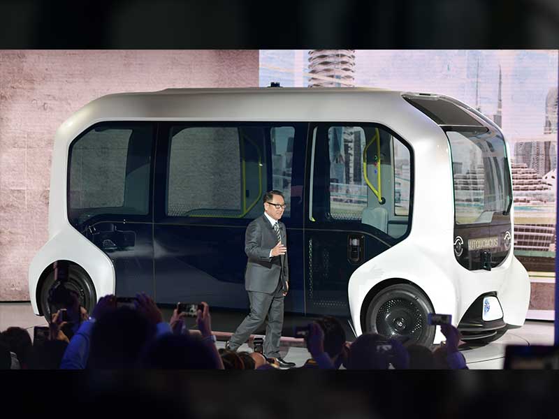 「運転席のないクルマ」が続々　自動運転は「無人駐車」が現実解