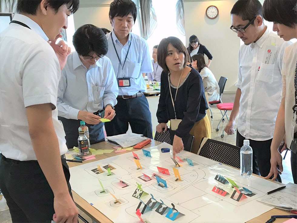 日立が熟練デザインシンカーを500人育成 顧客企業のdx支援 日経クロストレンド