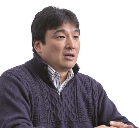 「俯瞰(ふかん)から多面的に見ることが重要。市場調査だけでは、つかみにくい」と富田氏(写真/丸毛 透)