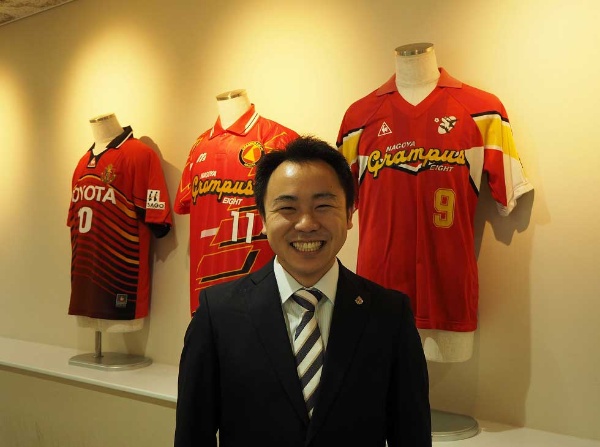 名古屋グランパス 変動価格チケットでスタジアムの空気を作る 日経クロストレンド 名古屋グランパス 変動価格チケットでスタジアムの空気を作る 日経クロストレンド