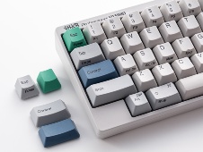 3万円超の高級キーボード REALFORCEとHHKBが人気上昇の理由