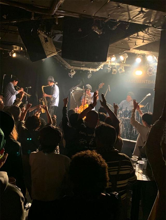 東京事変やchara参加のライブハウス応援消費 1カ月で3万4000件 日経クロストレンド