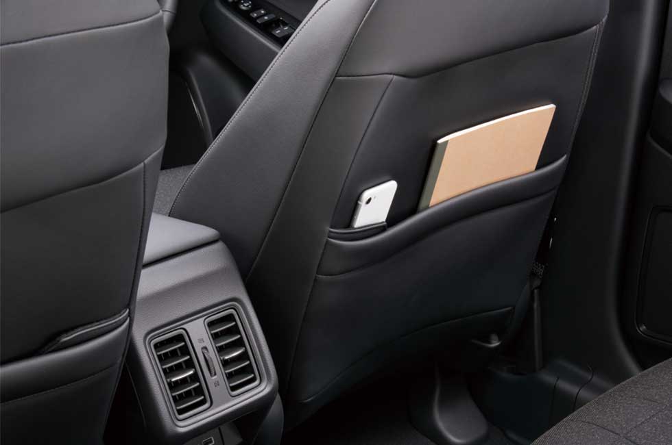 ホンダ ヴェゼル はなぜ後席を充実させたのか その意外な戦略 日経クロストレンド