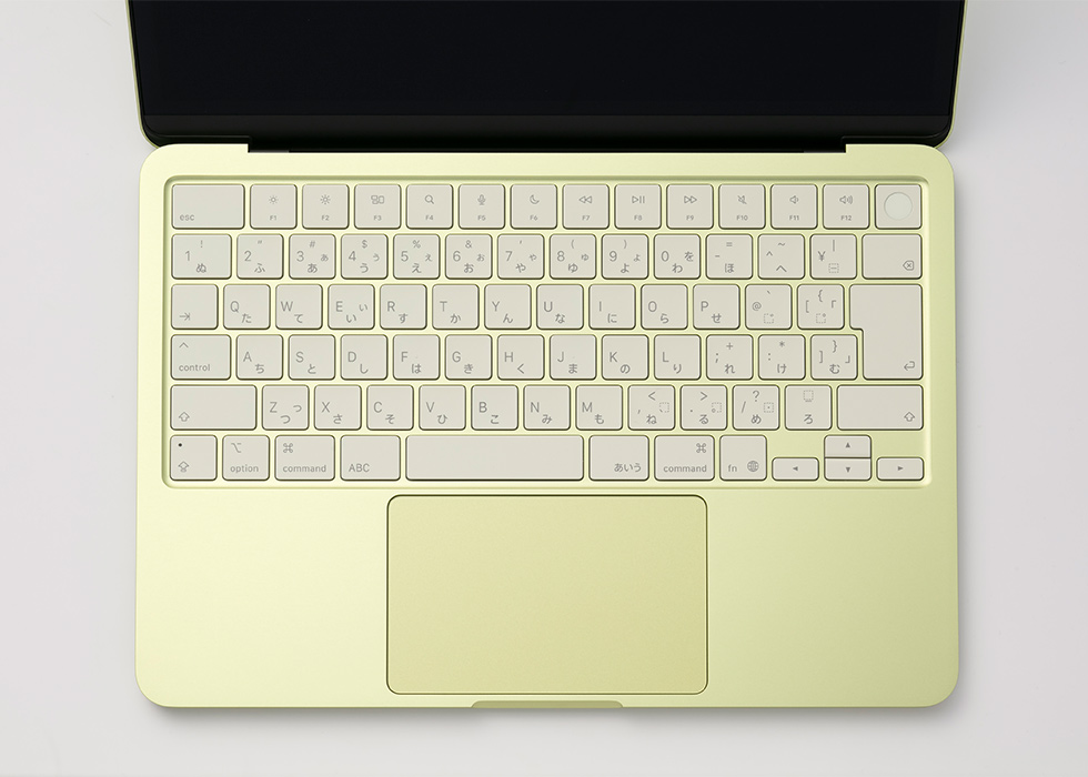 MacBookパソコン MacBook Neoの“弱点”とは？ 負荷テストでMacBook Airとの性能差を比べ