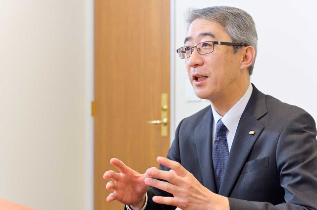ロイヤルhd菊地会長 ピーク前提 の外食モデルは見直し必須 日経クロストレンド