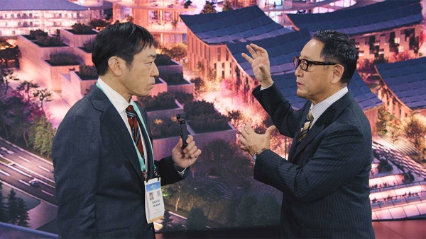 テレビCMがオウンドメディアに 「トヨタイムズ」制作の舞台裏:日経