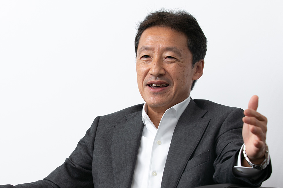 カインズ高家社長「進めているのはDXではなくCX、全社改革だ」：日経
