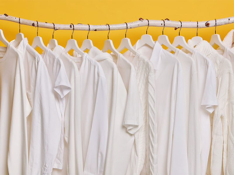 なぜアパレルショップには似たような商品ばかりが並ぶのか