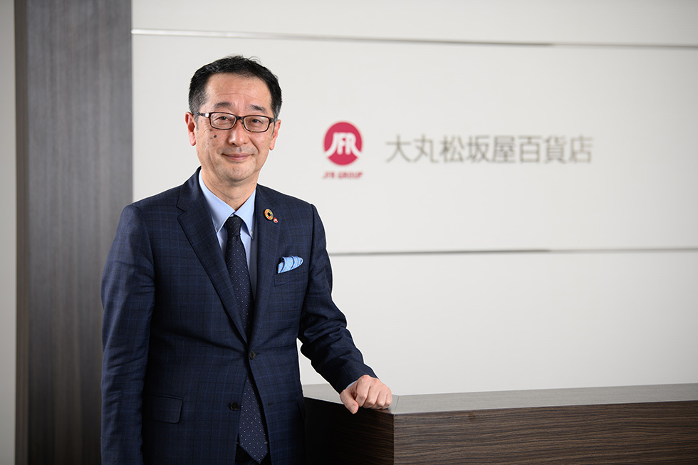 大丸松坂屋百貨店 代表取締役社長の澤田太郎氏。1960年神戸市生まれ。83年に滋賀大学卒業後、大丸入社。大丸神戸店でバイヤーや企画などを経験し、2011年に大丸神戸店長に就任。12年に大丸心斎橋店長に就任し、同店本館の建て替えを指揮。18年にJ.フロント リテイリング取締役兼執行役常務経営戦略統括部長に就任。20年から現職